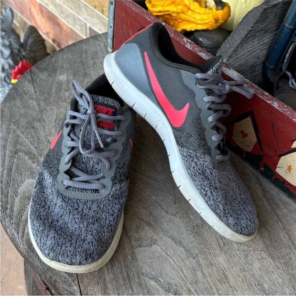 Nike Flex Contact Running Shoes